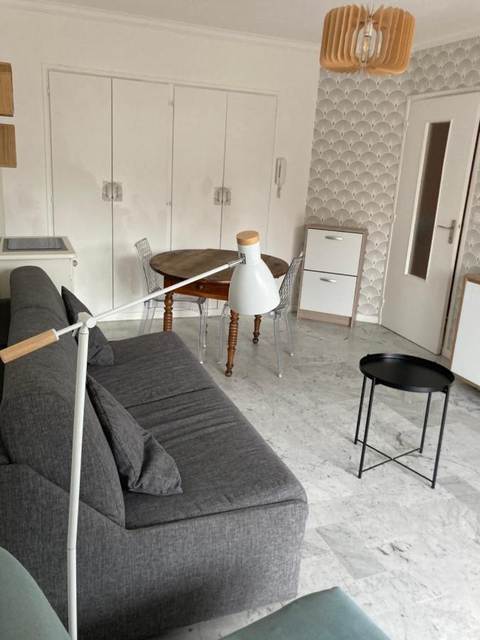 Studio Climatise Et Piscine En Bord De Mer Roquebrune-Cap-Martin Eksteriør bilde